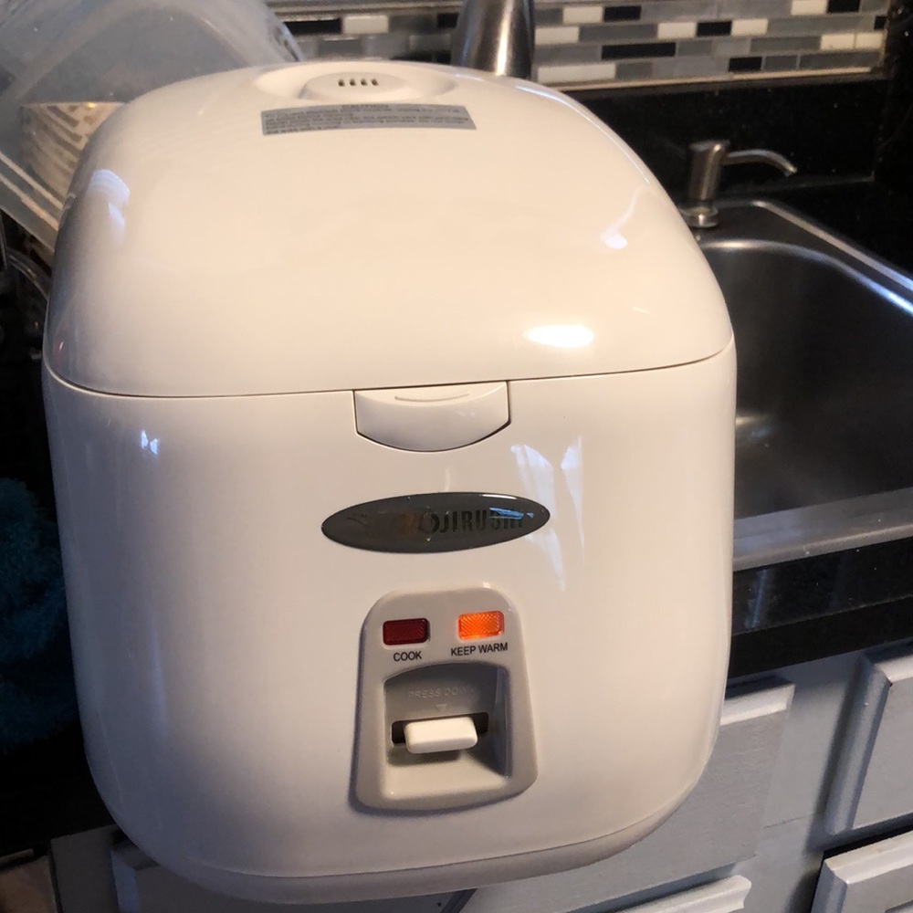 Zojirushi Rice cooker - Picture 12 of 14